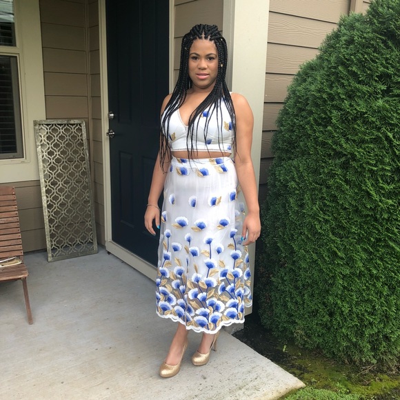 Ivory & blue 2 pc. set w/embroidered midi skirt - Picture 7 of 7